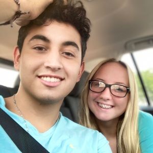 Meet your Posher, Keeley